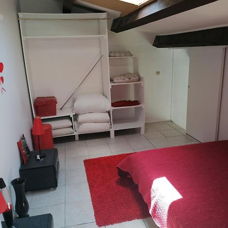 Appartement Meuble A Villeneuve Les Maguelone 外观 照片